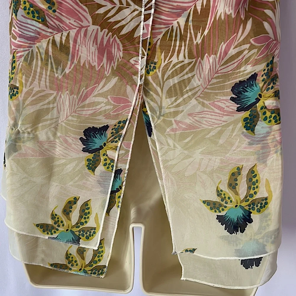 CAbi Wispy Floral Sleeveless Tank Top Shirt **Size XS** 🌸🌸 - Picture 4 of 5